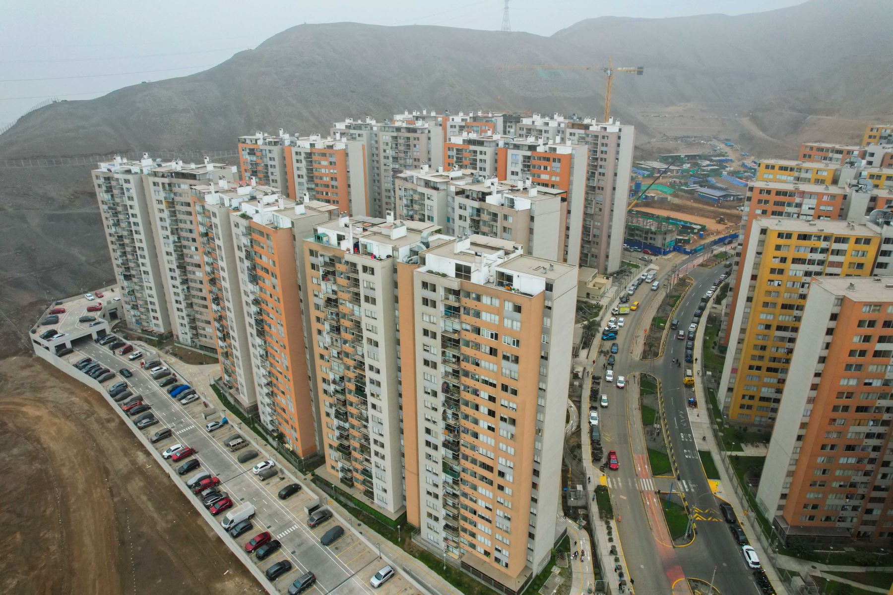 Capeco propone triplicar la producción anual de viviendas: de 60,000 a 200,000 para reducir déficit habitacional